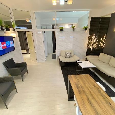 New Double Room Luxury Apartment In The Center Kişinev Dış mekan fotoğraf