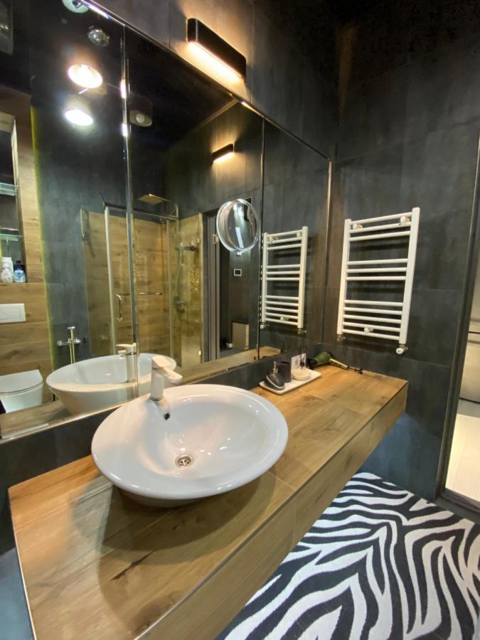 New Double Room Luxury Apartment In The Center Kişinev Dış mekan fotoğraf